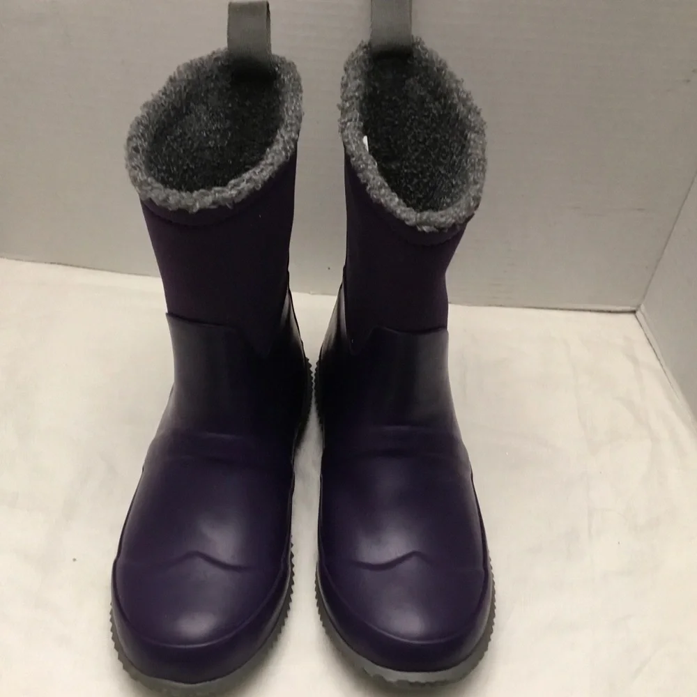 Hunter shoes.